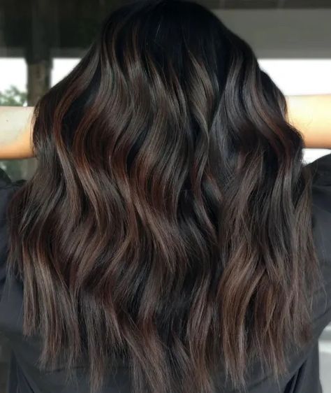 Brown Hair Foils, Chocolate Brown Highlights, Subtle Brown Highlights, Lighter Brown Hair, Mocha Brown Hair, Dark Brown Hair With Highlights, Chocolate Highlights, Hair Lights, Dark Brown Balayage