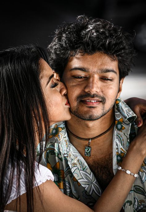 https://flic.kr/p/2ni9kmS | Thalapathy Vijay | Jenish Retouch Pokkiri Vijay Images Hd, Pokkiri Vijay Asin Hd Wallpaper, Pokkiri Vijay Images, Instant Motivation, Asin Thottumkal, Actor Vijay, Status Wallpaper, Vijay Thalapathy, Actors Illustration