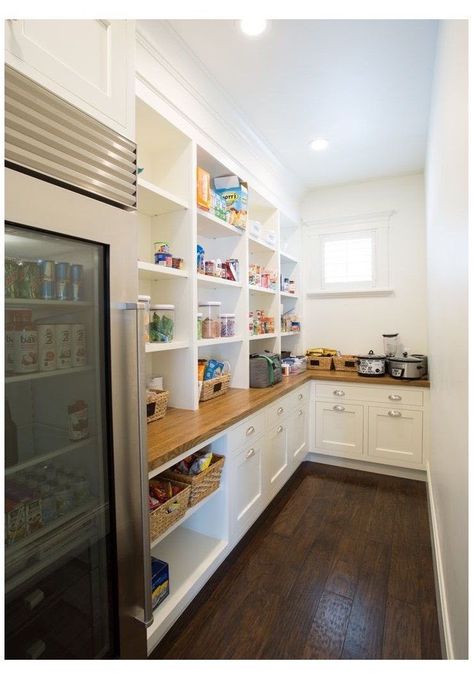 Pantry Design With Fridge, Butlers Kitchen, Pantry Goals, Walk In Pantry Ideas, Pantry Layout, Dream Pantry, House Pantry, Pantry Laundry Room, Perfect Pantry