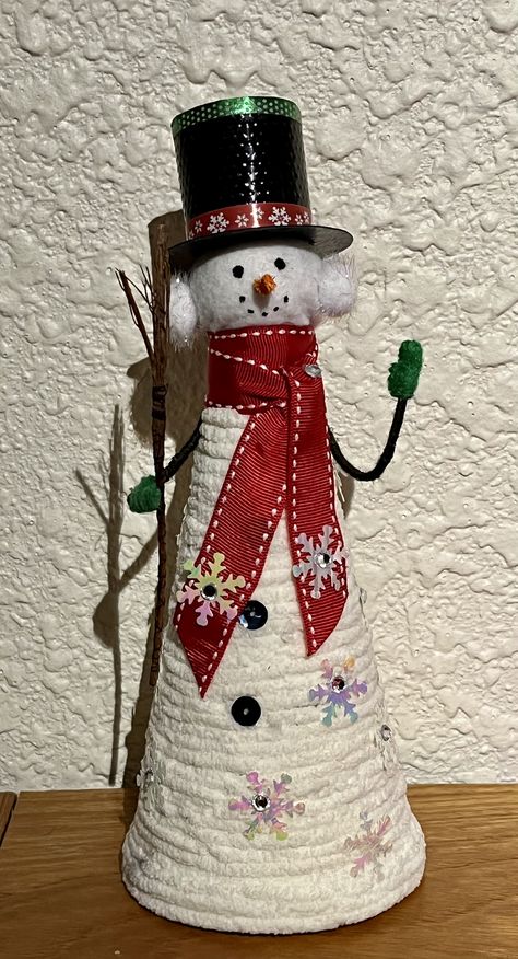 Rhinestone Christmas Tree Diy, Christmas Bazaar Crafts Homemade Gifts, Styrofoam Cone Crafts Christmas, Foam Cone Crafts, Christmas Cones Decorations, Styrofoam Cone Crafts, Dollar Tree Christmas Tree Ideas, Diy Christmas Elves, Snowman Crafts Diy