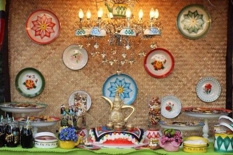 Eid Party Ideas, Ramadan Setup, Ramadan Table Setting, Eid Ul Fitr Decorations, Tortoise Tattoo, Cloud Bedroom, Decoraciones Ramadan, Arabian Nights Party, Arabic Majlis