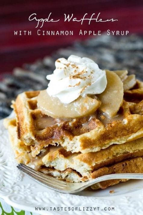 Apple Cinnamon Waffles Recipes, Apple Waffle Recipe, Apple Syrup Recipe, Cinnamon Waffles Recipe, Apple Cinnamon Waffles, Apple Waffles, Apple Syrup, Best Apple Recipes, Breakfast Baking