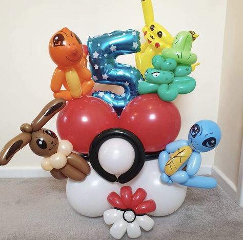 Pokémon Balloons, Balloon Table Decorations, Pokemon Balloons, Pokemon Party Decorations, Columns Decor, Balloon People, Kids Party Planning, Twisting Balloons, Pokémon Party