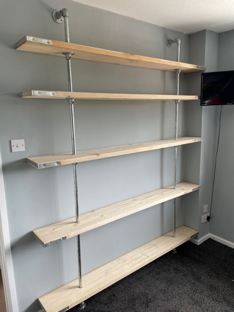 Shelfs made from 1.8m standard scaffold boards with 27mm galvanised steel tube and fittings Scaffold Shelving, Homemade Shelves, Metal Fab, Scaffold Boards, Scaffolding, Galvanized Steel, Shelving Unit, Bookshelves, House Ideas