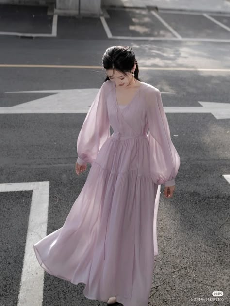 Gaun Koktail, Fashion Top Outfits, Mode Abaya, Modest Dresses Casual, Fancy Dresses Long, Elegant Dresses Classy, Muslim Fashion Dress, Everyday Fashion Outfits, Korean Fashion Dress