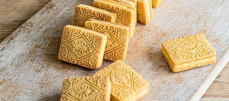 Prue Leith's Custard Creams - The Great British Bake Off | The Great British Bake Off Great British Bake Off Recipes Biscuits, British Biscuits Recipe, Custard Cream Biscuits, Custard Cookies Recipes, Great British Bake Off Recipes, British Biscuit Recipes, Custard Cream Recipe, Custard Biscuits, Custard Creams