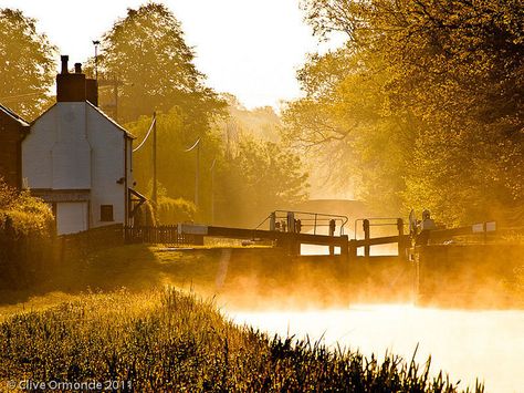 Canal Photography, British Canals, Canal Barge, Narrow Boats, Last Day Of Summer, Canal Boat, Amazing Photo, Landscape Illustration, English Countryside