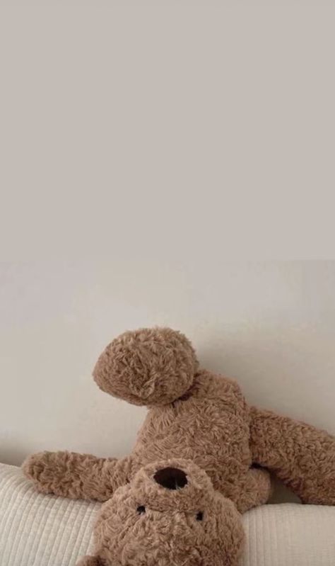 Jellycat Wallpaper Iphone, Beige Ipad Aesthetic, Ipad Beige Wallpaper, Teddybear Aesthetic, Beige Wallpaper Iphone, Wallpaper Teddy Bear, Teddy Bear Aesthetic, Pastel Fall, Teddy Bear Wallpaper