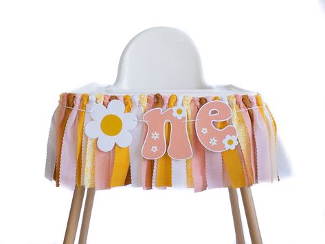 Groovy One First Birthday Highchair Banner Retro Daisy 1st - Etsy Groovy One First Birthday, Minnie Mouse Luau, Twin Birthday Themes, First Birthday Highchair Banner, First Birthday High Chair Banner, First Birthday High Chair, Hippie Birthday Party, Baby First Birthday Themes, Groovy One