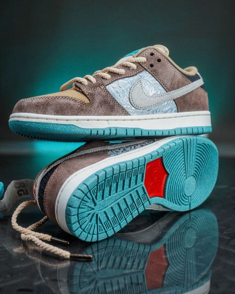 Big Money Savings: A Closer Look at the SB Dunk’s Thrifty Flair (Sony a7iv & Amaran Magic) #seenbyluigijohnc #sneakwithluigi The Nike SB Dunk Low “Big Money Savings” isn’t your average skate shoe. This one celebrates thrifty finds with a mix of textures and premium details! Hit the zoom lens to explore every stitch (captured with the Sony a7iv & Tamron 28-75mm). **Amaran Lights for the Win:** The COB 60x & 200x lights, along with the PT2c light tube, bring out all the richness of this uni... Sony A7iv, Best Casual Shirts, Light Tube, Nike Fashion Shoes, Money Savings, Nike Sb Dunk Low, Sb Dunk Low, Nike Sb Dunks Low, Nike Sb Dunk