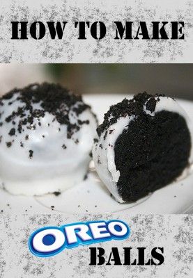 An easy, 4-ingredient, no-bake recipe. Make Oreo Balls ahead of time, and you'll have a sweet treat on hand! Oreo Food, Desserts Nutella, Oreo Balls Recipe, Oreo Ball, Apple Candy, Weight Watcher Desserts, Oreo Balls, Bake Sale Ideas, Dessert Oreo