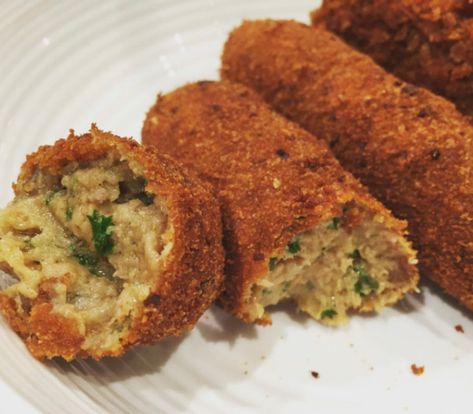 Dutch Kroketten Recipe, Pork Croquettes Recipe, Meat Croquettes Recipe, Dutch Croquettes Recipe, Kroketten Recipe, Beef Croquettes Recipe, Dutch Croquettes, Dutch Food Recipes, Croquette Recipe