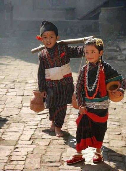 Lovely photo of children in traditional Newari outfits. Newari Culture, Nepal Clothing, Nepali Culture, Nepal Flag, Monte Everest, Nepal Culture, Nepal Travel, We Are The World, The Himalayas