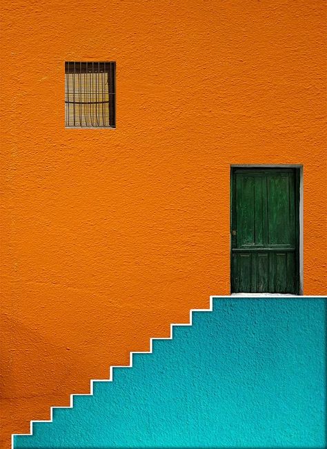 Colour Architecture, Fotografi Urban, Minimal Photography, Orange Walls, Green Door, Minimalist Photography, Color Inspo, Abstract Photography, Foto Inspiration