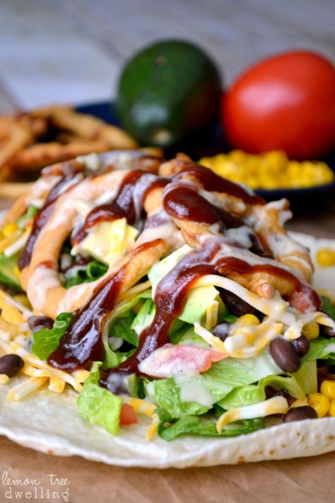 BBQ Ranch Chicken Wrap - a la The Cheesecake Factory! Leftover Bbq Chicken Recipes, Hen Recipes, Corn And Black Beans, Chicken Wraps Healthy, Wraps Recipes Easy, Recipes Sandwiches, Bbq Chicken Wraps, Lemon Tree Dwelling, Cornish Hen