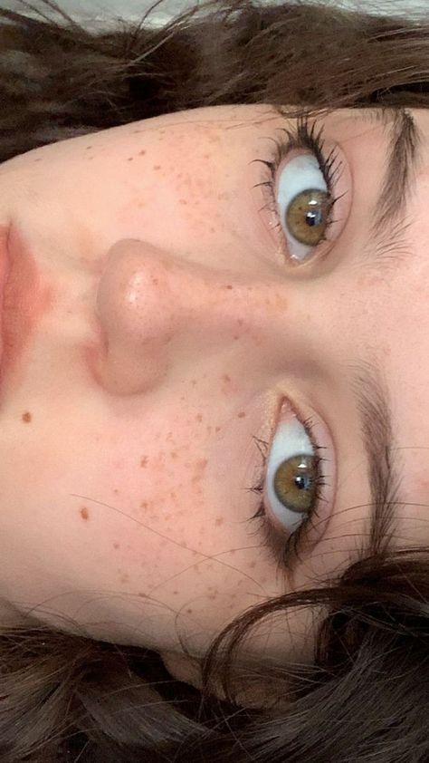 Eyes Hazel, Hazel Green Eyes, Hazel Eye Makeup, Beautiful Eyes Color, Hazel Green, Eyes Color, Makeup For Hazel Eyes, Body Features, Cute Makeup Looks