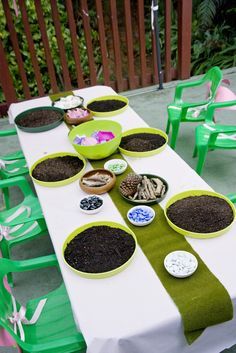 Activities at a Fairy Party #fairy #partyactivities Natural Birthday Party, Fairy Birthday Party Ideas, Fantasy Gardens, Woodland Fairy Party, Enchanted Forest Party, Fairy Woodland, Charlie Horse, Nature Party, Fairy Garden Birthday Party