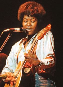 Joan Armatrading Joan Armatrading, Nyc September, 1970s Music, Ad Fashion, Female Musicians, Women In Music, Female Singers, Record Store, John Lennon