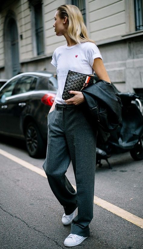 Casual Chic Outfits, Moda Chic, Fashion Weeks, Street Style Looks, Casual Street Style, Look Casual, Looks Style, Mode Inspiration, Fashion Sneakers