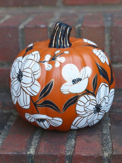 Flower Pumpkins Painting, Painted Pumpkins Flowers, Pumpkin Painting Flowers, Foam Pumpkin Ideas, Flower Pumpkin Painting, Cute Pumpkin Painting Ideas Creative, Fall Pumpkin Painting Ideas, Pumpkin Painting Ideas Creative, Disney Pumpkin Painting