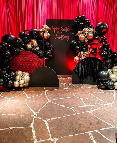 Red Black And Gold Birthday Party Decor, Red And Black Birthday Theme, Red And Black Backdrop, Red Party Decorations, 16th Birthday Decorations, Casino Theme Party Decorations, Bridal Shower Balloons, Bff Gifts Diy, Prom Decor