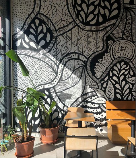 Alyssa Napolitano, Mural Art Black And White, Zentangle Wall, Black And White Mural, Beer Artwork, Indoor Mural, Mural Cafe, Doodle Wall, Wall Murals Diy