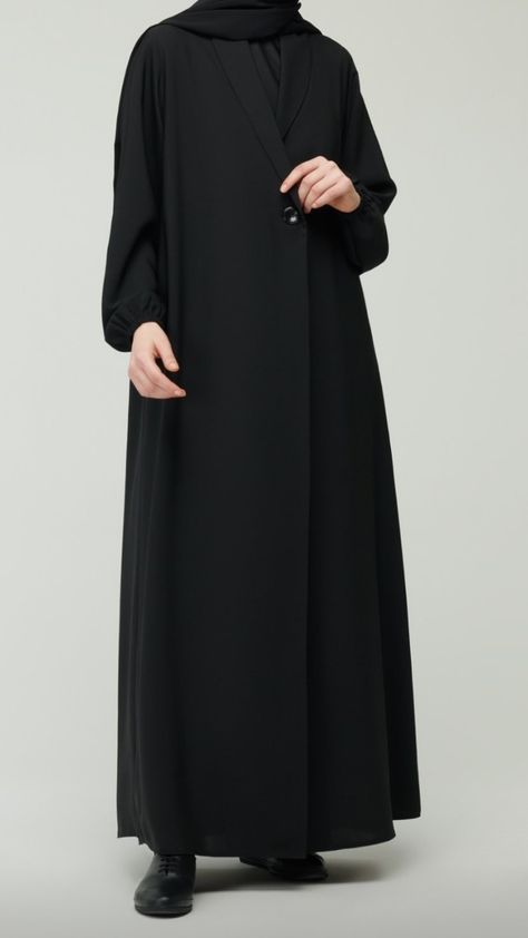 Black Outfit Korean, Abaya Coat, Syari Dress, Modesty Dress, Muslimah Fashion Casual, Muslim Fashion Hijab Outfits, Mode Abaya, Muslim Fashion Hijab, Abaya Designs