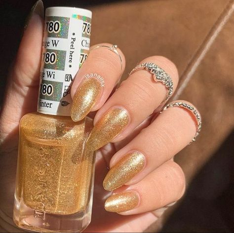 Daisy Nail Designs, INC. on Instagram: "Into everything shiny and gold? 👑 Try #ChampagneWinter from our 2020 Winter Collection ❄️" Fools Gold Dnd, Dnd Burst Of Gold Nails, Dnd Makeup, Light Gold Shimmer Nails, Daisy Nail Designs, Solid Gold Nail Polish, Metalic Gold Nail Polish, Dnd Gel Polish, New Nail Polish