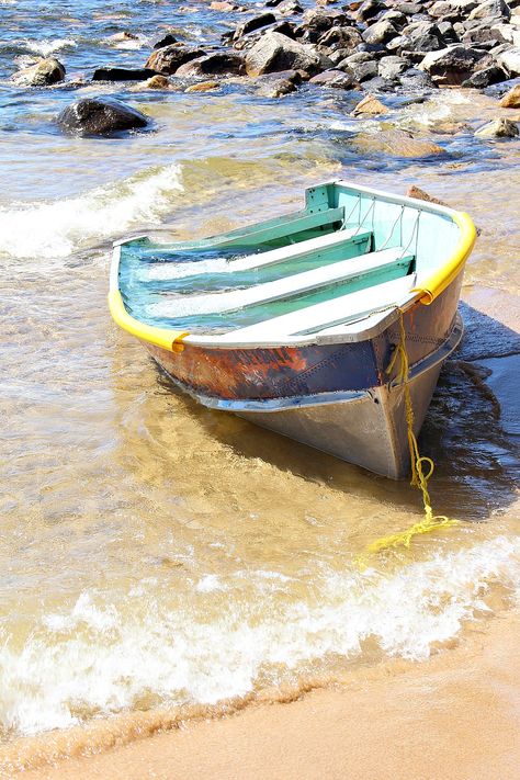 Tour Our Ticon 30 Sailboat Vintage Sailboat, Sailboat Interior, Row Boats, Lake Photography, The Joy Of Painting, Old Boats, Study Photography, Lake Art, Boat Painting