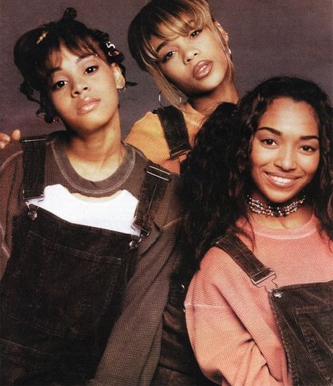 Tlc Aesthetic, Tlc Outfits, Tlc Group, 90s Rappers Aesthetic, 90s Rappers, 90’s Outfits, Quiet Storm, 90s Hip Hop Fashion, 90s Girl