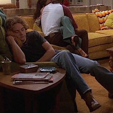 Hyde That 70s Show Aesthetic, Steven Hyde Outfit, That 70s Show Aesthetic, Hyde That 70s Show, Steven Hyde, Eric Forman, 70 Show, 70s Show, That 70s Show