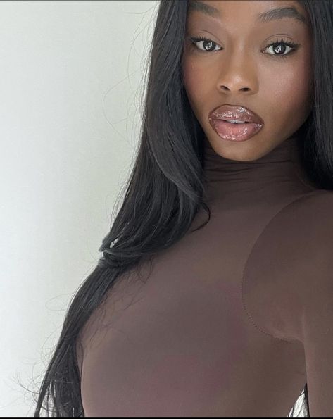 Espresso Makeup, Black Femininity Aesthetic, Femininity Aesthetic, Birthday Makeup Looks, Pretty Dark Skin, Show Makeup, Black Femininity, Model Face, Instagram Girls