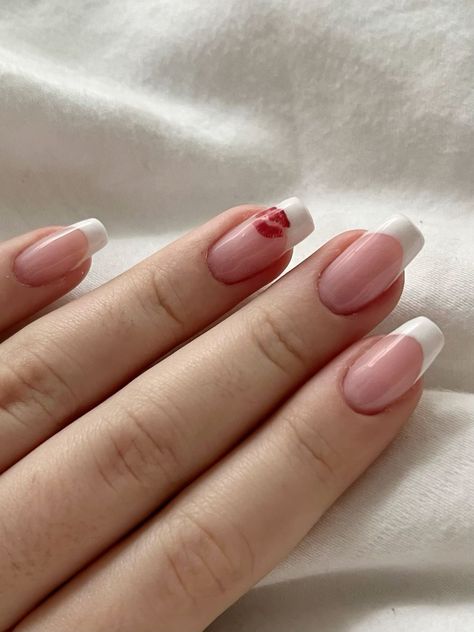 Chic White French Tips with Subtle Ombré and Gradient Effects French Kiss Nails, Kiss Mark Nails, Pink White Nails, Uñas Ideas, Acrylic French, Nails Designer, Impress Nails, Kiss Nails, February Nails