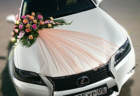 Car Bride Decoration, Car Decorations For Wedding Indian, Bride Car Decoration, Car Decorations For Wedding, Wedding Car Decorations Ideas, Wedding Car Deco, Decoration With Flowers, Indian Wedding Decorations Receptions, Decoration For Party