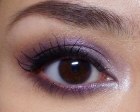 The Makeup Box Purple Eyeshadow For Brown Eyes, Eye Makeup Brown Eyes, Eye Makeup Brown, Dark Hair Brown, Daytime Eye Makeup, Purple Smokey Eye, Eye Skin Care, Purple Eye Makeup, Eyeshadow For Brown Eyes