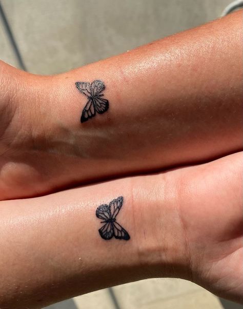 Matching Tattoos For Best Friends Butterflies, Small Matching Tattoos Butterfly, Small Wrist Tattoos For Best Friends, Butterfly Tattoo For Best Friends, Butterfly Tattoo Hand Wrist, Matching Mother Daughter Butterfly Tattoos, Butterfly Tattoo For Friends, Cute Butterfly Tattoos On Wrist, Best Friends Butterfly Tattoo