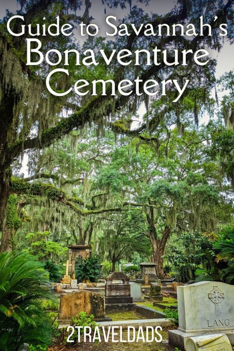 Guide to Exploring Bonaventure Cemetery: Savannah's Beautiful Garden Graveyard Savannah Georgia Travel, Savannah Historic District, Bonaventure Cemetery, Cemetery Statues, Georgia Coast, Famous Graves, Life Size Statues, Southern Cities, Georgia Travel