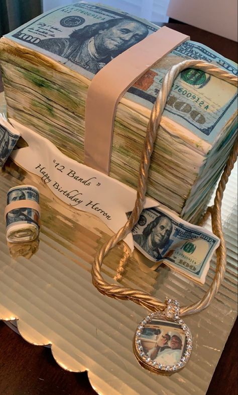 Money Themed Birthday Cake, Money Cake Ideas Dollar Bills Birthdays, Money Stack Cake, Money Birthday Cake For Men, Money Cake Ideas Dollar Bills, Dollar Bill Cake, Border Hopper, Iconic Cakes, Jordan Cake