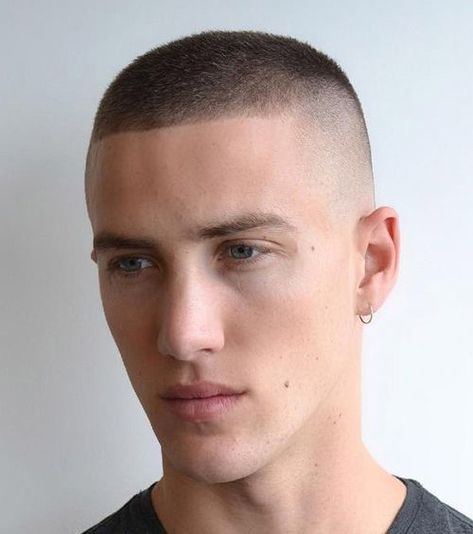 Jarhead Haircut #Crewcut #Buzzcut #Highandtight #butchcut #flattop #ivyleaguehaircut #Undercut #ivyleague Straight Hair Guys, Jarhead Haircut, Marine Haircut, Buzz Cut For Men, Very Short Hair Men, Hair Guys, Buzz Cut Hairstyles, Short Haircut Styles, Mens Fade