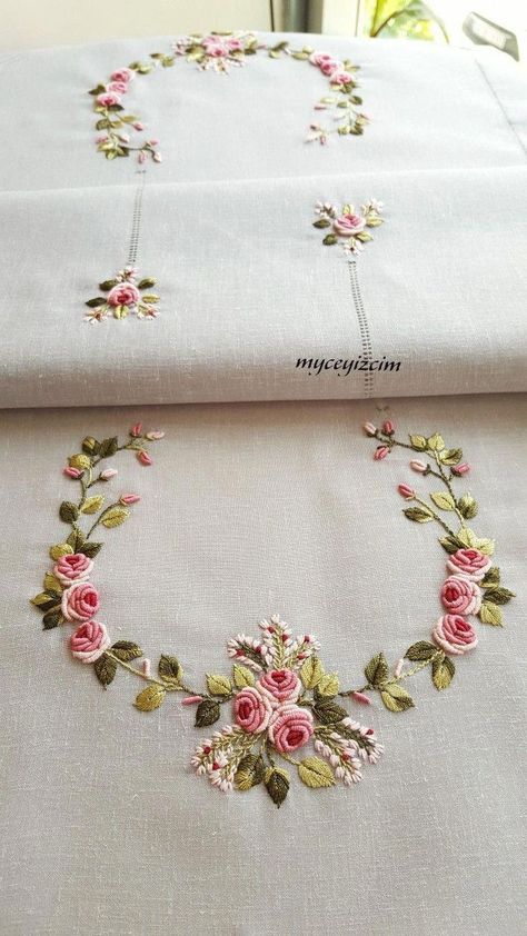 Brazilian Embroidery Stitches, Sulaman Pita, Hand Embroidery Patterns Flowers, Pola Kristik, Hardanger Embroidery, Hand Work Embroidery, Pola Sulam, Embroidery Neck Designs, Hand Embroidery Flowers