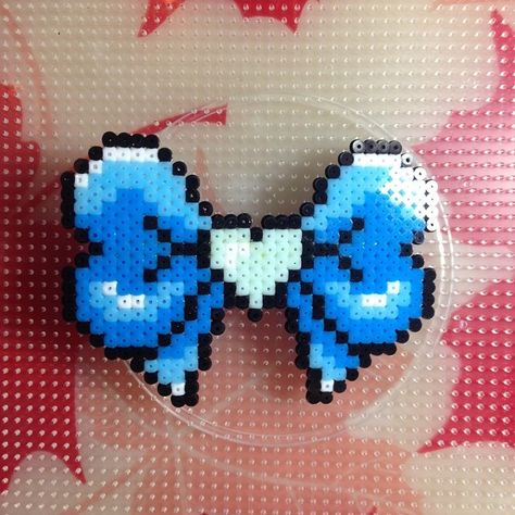 Blue Perler Bead Patterns, Bow Perler Beads, Perler Beads Designs Easy, Easy Perler Beads, Melt Beads Patterns, Pixel Beads, Melty Bead Patterns, Fusion Beads, Hama Beads Design