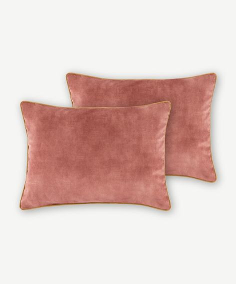 Castele Set of 2 Luxury Cushions, 35 x 50cm, Blush Pink with Gold Piping | MADE.com Designer Cushions, Kitchen Accessories Decor, Bed Cushions, Luxury Cushions, Design Sofa, Led Furniture, Budget Fashion, Cushion Design, Velvet Cushions