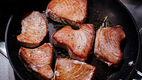 The Biggest Mistake You're Making When Searing Ahi Tuna Steak - Tasting Table Cast Iron Tuna Steak Recipes, Tuna Steaks Cast Iron Skillet, Steak Recipes Skillet, Ahi Tuna Steak Recipe, Steak On Stove, How To Cook Tuna, Cooking Tuna Steaks, Ahi Tuna Steak, Tuna Steak Recipes