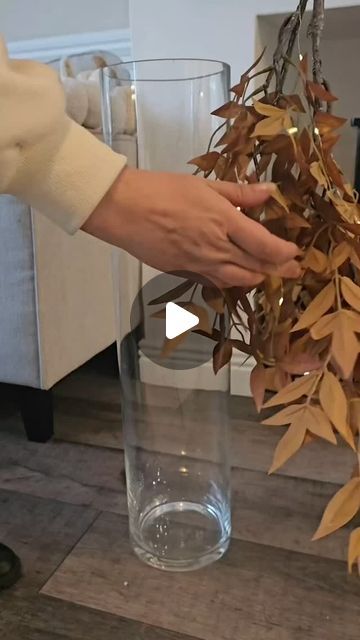 My House Looks on Instagram: "Amazing idea🍁 by @littlepettittpad Tag someone who needs to see this 🤩

Follow @myhouselooks for more
.
.
.
#halloween #diydecor #diyideas #diylove #diy #diy #dıy #diyinspiration #interiör_and_living" Tall Thanksgiving Centerpieces, Flower Arrangements Thanksgiving, Thanksgiving Vase Ideas, Floor Glass Vase Decor Ideas, Cornucopia Centerpiece Diy, Tall Glass Cylinder Vase Ideas, Vase Filler Ideas Everyday, Tall Clear Vase Filler Ideas, Large Floor Vases Decor Ideas