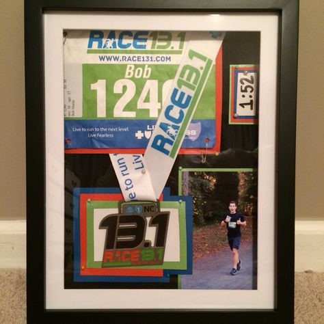 Another half-marathon shadow box!! Looking for a creative way to display your bibs and medals? Shadow boxes are the answer! Race Medal Shadow Box Display Ideas, Marathon Shadow Box Ideas, Shadow Box Display Ideas, Running Display, Box Display Ideas, Running Shadow, Running Photoshoot, Xmas Calendar, Picture Framing Ideas