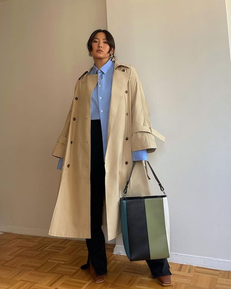 @iamsarahkim on Instagram: “currently my favorite Trench Coat from @lattelierstore. I am obsessed with their brand and yes of course i had to get y’all a discount code…” Plus Size Trench Coat Outfit, Plus Size Trench Coat, Trench Coat Outfit, Business Casual Outfits For Work, Coat Outfits, Curvy Outfits, Business Casual Outfits, Curvy Fashion, Spring Outfit