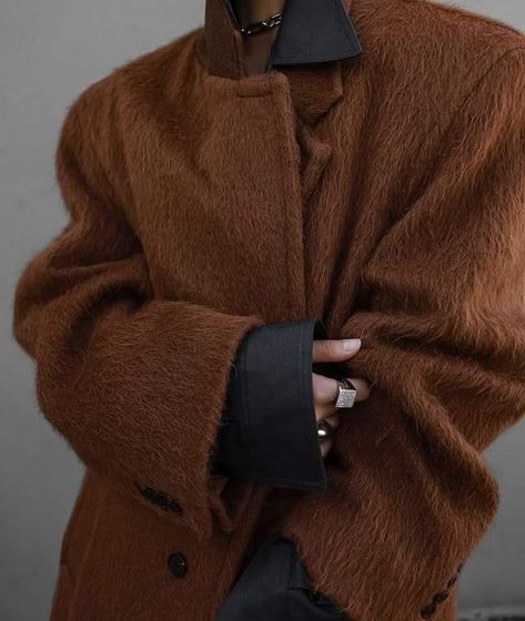 Alpaca Coat, Oversized Wool Coat, Alpine Style, Brown Eyed Girls, Coat Outfit, Classic Coats, Alpaca Wool, Fall And Winter, Wool Coat