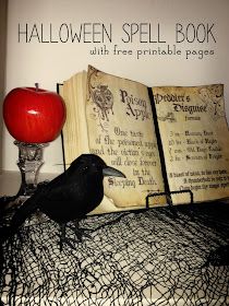 Diy Halloween Spell Book, Halloween Banners, Halloween Spell Book, Halloween Spells, Hantverk Diy, Dekor Diy, Halloween Books, Printable Halloween, Theme Halloween