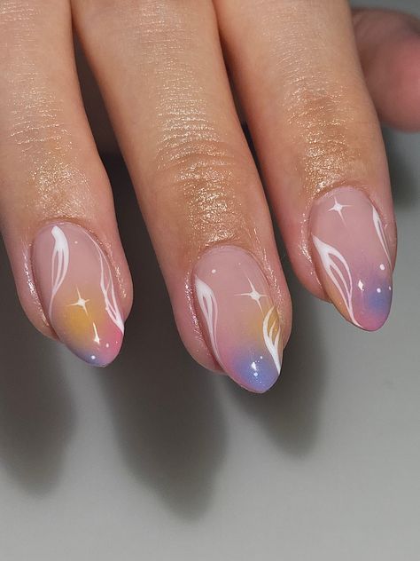 Short Nails Airbrush, Short Airbrush Nail Designs, Airbrush Short Nails, Air Brush Nail Designs Ideas, Air Brush Nail Designs Art, Aura Short Nails, Airbrush Nails Short, Short Airbrush Nails, Air Brush Nails Art