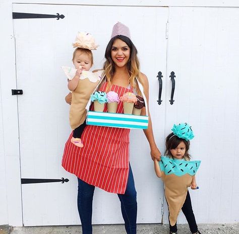 Ice cream vendor and cones family costume. Bakery Halloween Costumes, Diy Costumes Family, I’ve Cream Costume, Halloween Costume Ice Cream, Ice Cream Vendor Costume, Ice Cream Truck Wagon Costume, Ice Cream Server Costume, Ice Cream Shop Costume, Halloween Ice Cream Costume